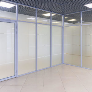 Противопожарная перегородка с дверным блоком / серия FRM5410